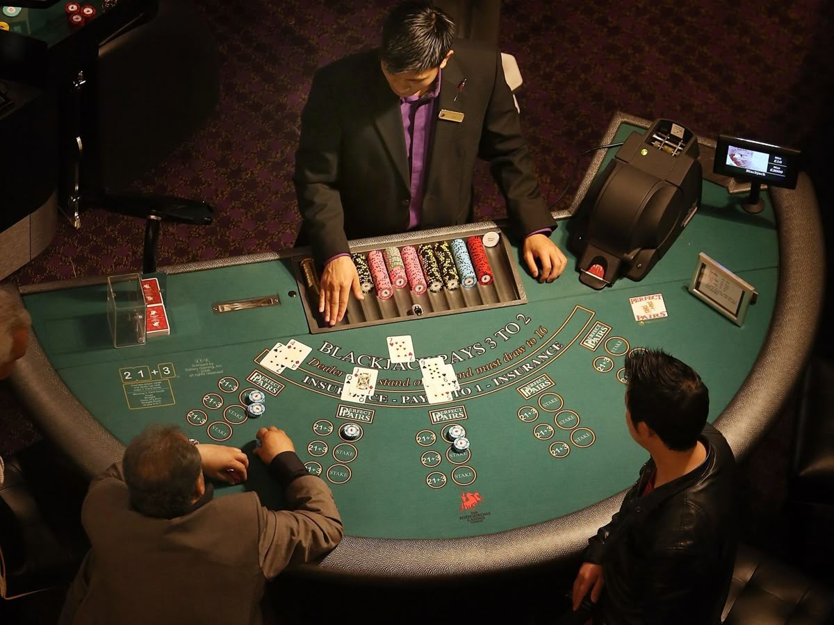Wheelz Casino کیسینو میں پوکر گیمز